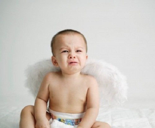 trẻ bị táo bón
