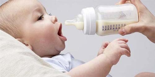 Hạn chế cho trẻ uống sữa công thức để phòng ngừa trẻ bị men gan cao
