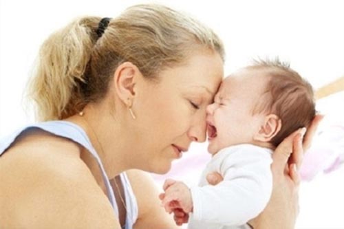 Trẻ sơ sinh xì hơi nhiều hơn 10 lần trong ngày là có vấn đề tiêu hóa