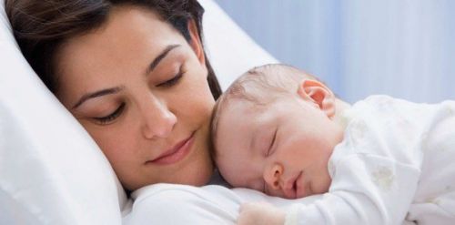 thức ăn ảnh hưởng đến sữa mẹ