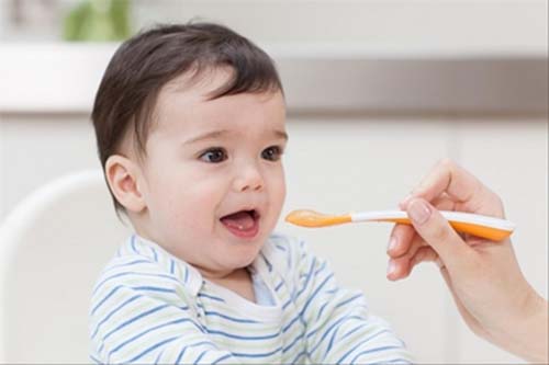 Thực đơn ăn dặm cho bé 7- 8 tháng tuổi cần bổ sung nhiều dưỡng chất hơn