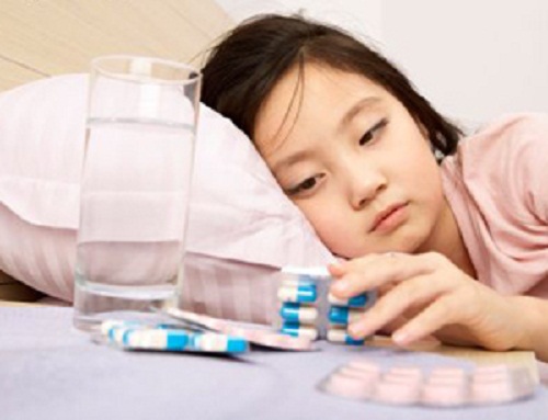 Trẻ bị tiêu chảy khi dùng kháng sinh