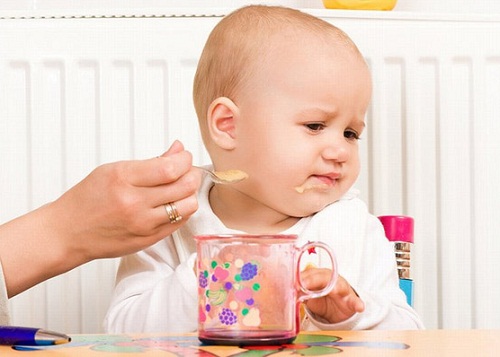 Trẻ biếng ăn chậm tăng cân